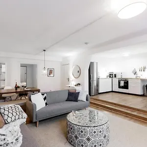 Arbio I Cosy Spacious In Kreuzburg Apartment Berlin